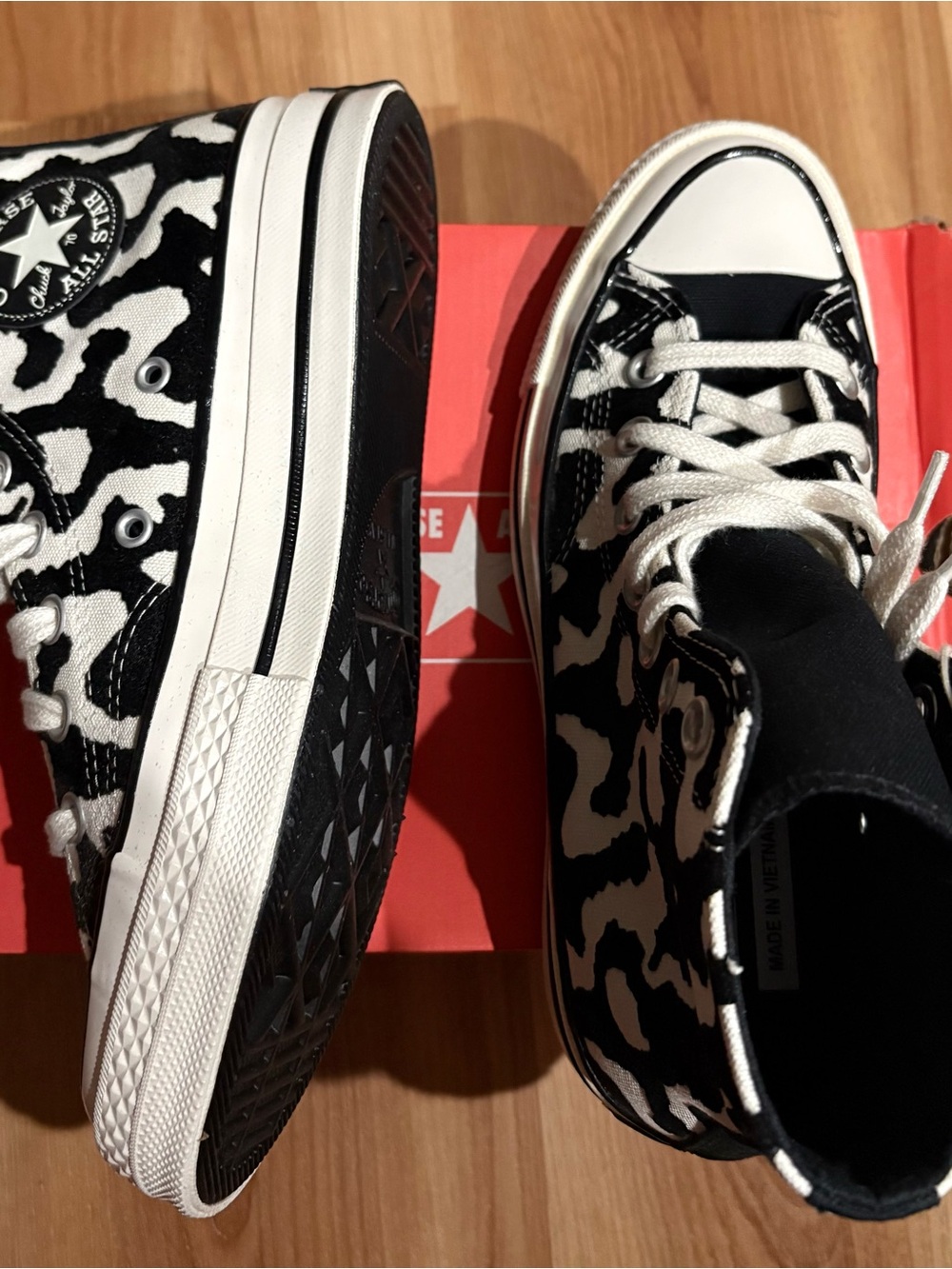 Converse Chuck 70 Hi Leopard Remix Black & White – Women’s 7 / Men’s 5 – NWT - Picture 5 of 12